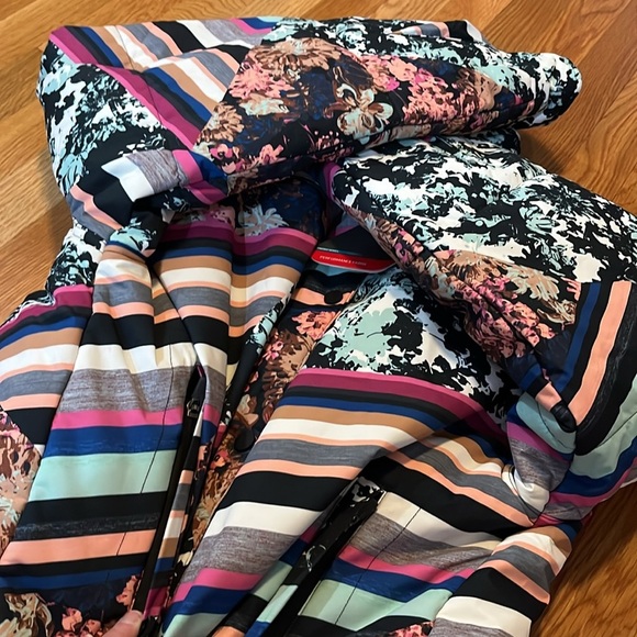 Free People Movement Bunny Slope Floral Puffer Jacket Size Large NWT - Picture 16 of 17